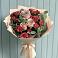 Букет цветов из: Гвоздики и Розы в Локоть