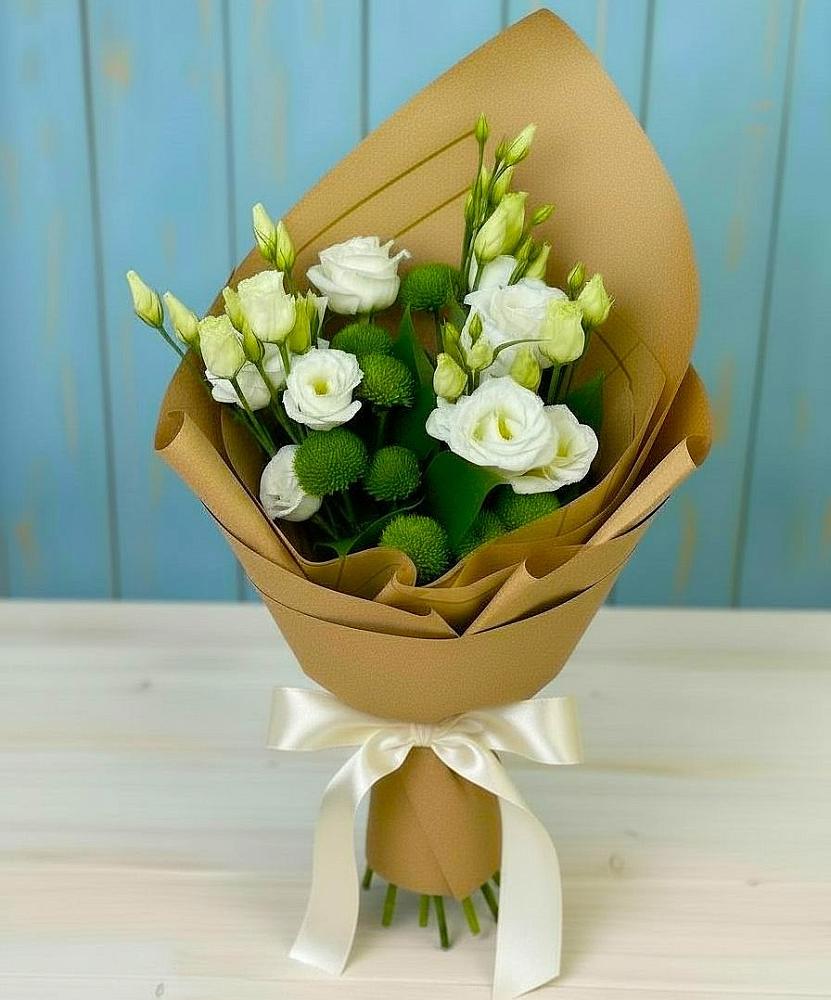 Букет цветов из: Хризантемы и Лизиантусы в Локоть