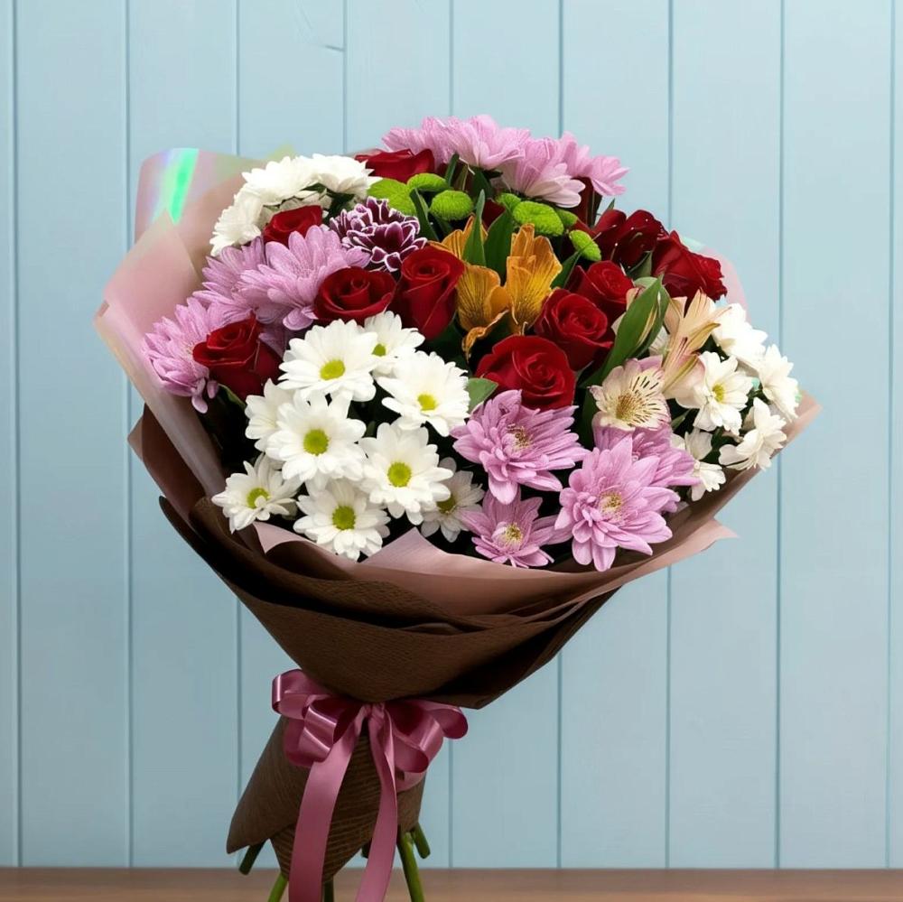 Букет цветов из: Розы, Хризантемы и Альстромерии в Локоть