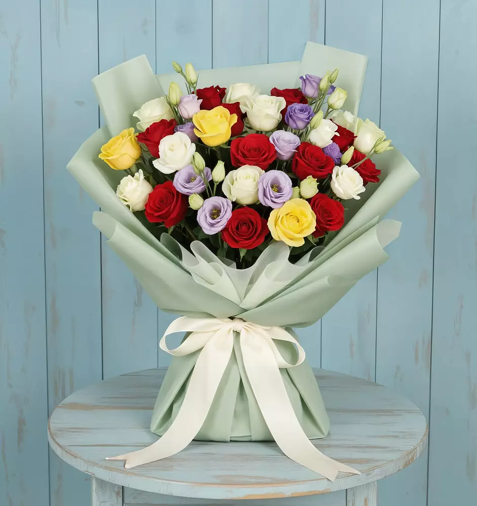 Букет цветов из: Розы в Локоть