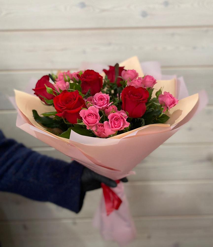 Букет цветов из: Розы в Локоть