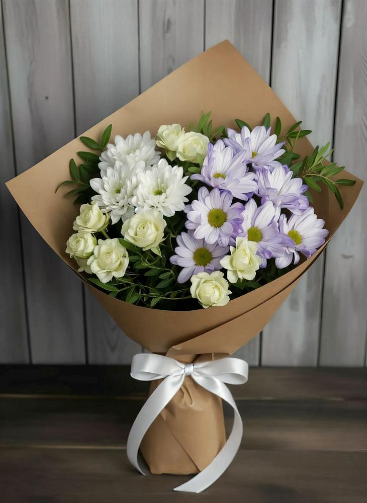 Букет цветов из: Хризантемы и Розы в Локоть