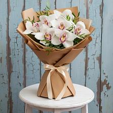Букет цветов из:  Орхидеи и Розы в Локоть