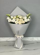 Букет цветов из:  Розы и Лизиантусы #REPLACE_PRED# Локоть